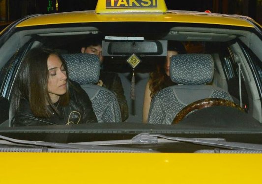 Kıvanç Tatlıtuğ Ahmet Kaya şarkıları söyledi