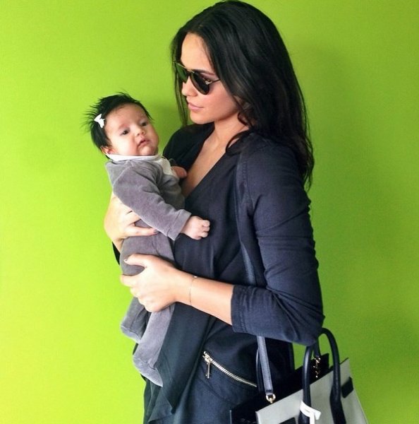 Volkan Demirel'in kızı Yade aynı babası