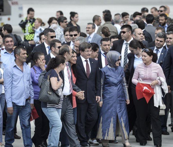 Serbest kalan Türkler aileleriyle buluştu