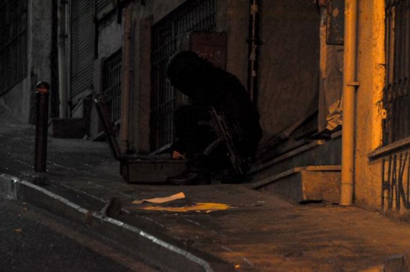 Okmeydanı'nda DHKP-C'ye şafak operasyonu