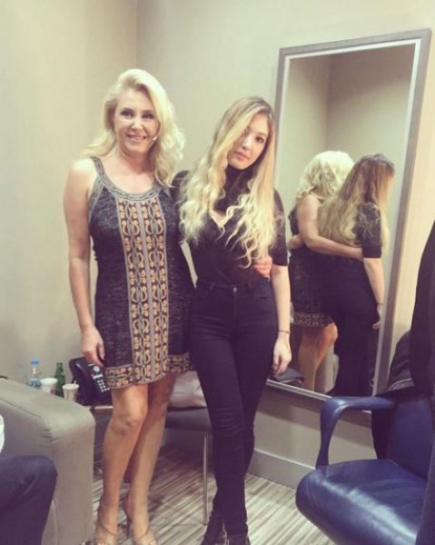 Yasmin Erbil'in Instagram fotoğrafları 