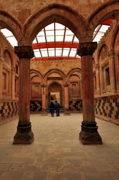 İshak Paşa Sarayı'ndan kış manzarası 