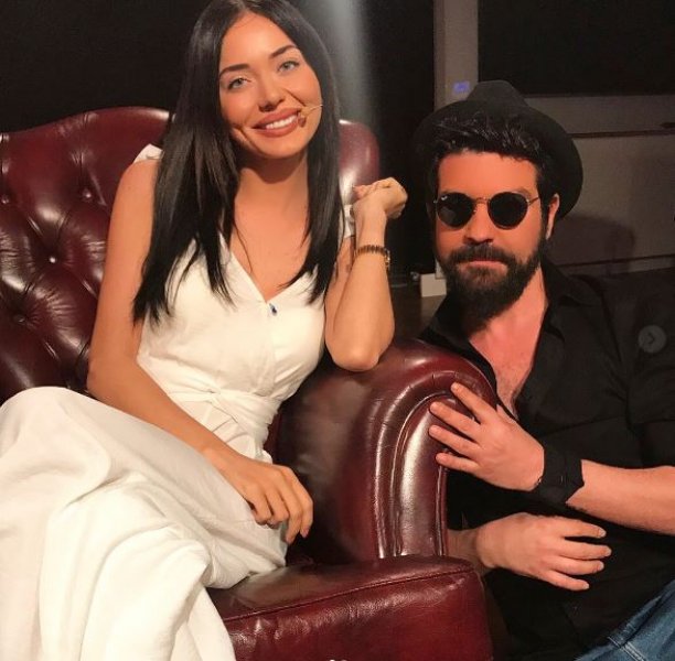 Cansu Taşkın sörf dersi aldı