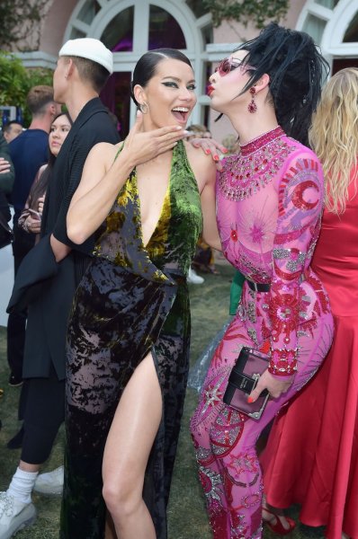 Adriana Lima Yılın Moda İkonu seçildi