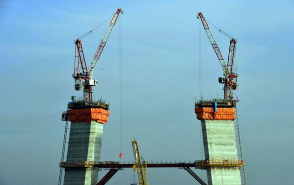 3. Köprü'de kuleler eşitlendi