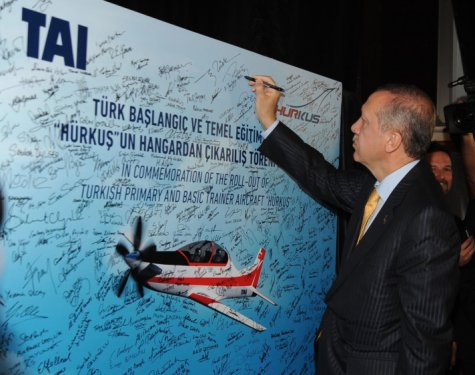 Erdoğan, Hürkuş'tan dünyaya mesaj verdi