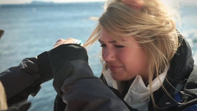 Kate Upton eksi 33 derecede bikinili