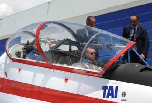 Erdoğan, Hürkuş'tan dünyaya mesaj verdi