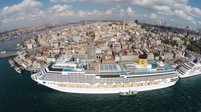cruise gemisi istanbul'da