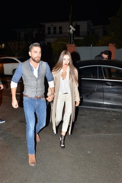 Neslihan Atagül ve Kadir Doğulu tatilde