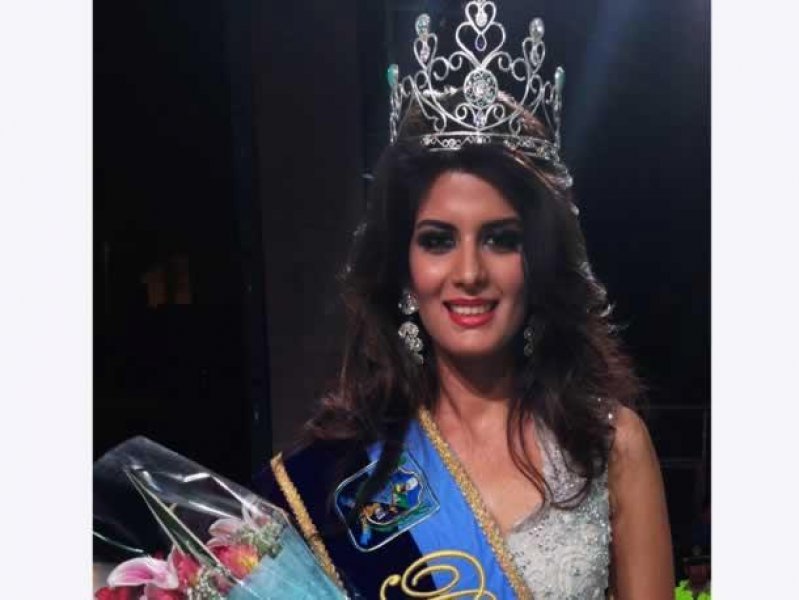 Ekvador'lu kraliçe liposuction ameliyatında öldü