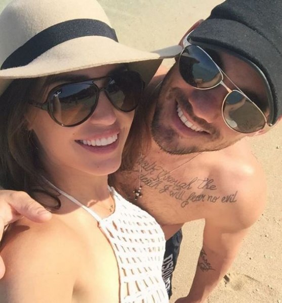 Sneijder oğlunun adını dövme yaptırdı