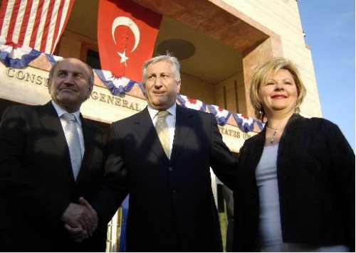 Kare kare Emekli Orgeneral Çevik Bir