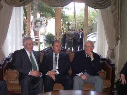 Kare kare Emekli Orgeneral Çevik Bir