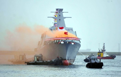 İlk MİLLİ SAVAŞ GEMİSİ denize indirildi