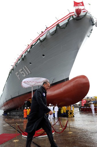 İlk MİLLİ SAVAŞ GEMİSİ denize indirildi