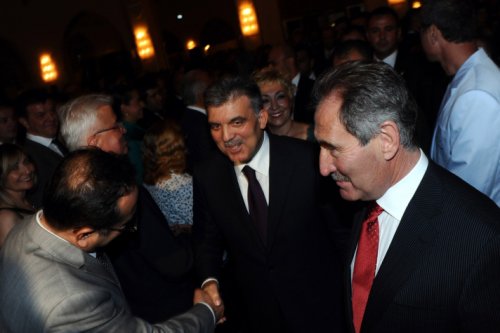 Devletin zirvesini buluşturan nikah