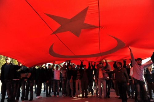 Türkiye 24 şehidi için sokaklara döküldü