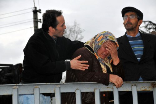 Çaycuma'da köprü çöktü: 15 kişi kayıp