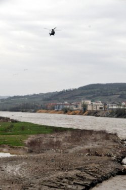 Çaycuma'da köprü çöktü: 15 kişi kayıp