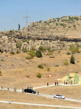 Genelkurmay Başkanı patlama bölgesinde