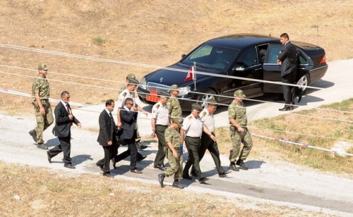 Genelkurmay Başkanı patlama bölgesinde