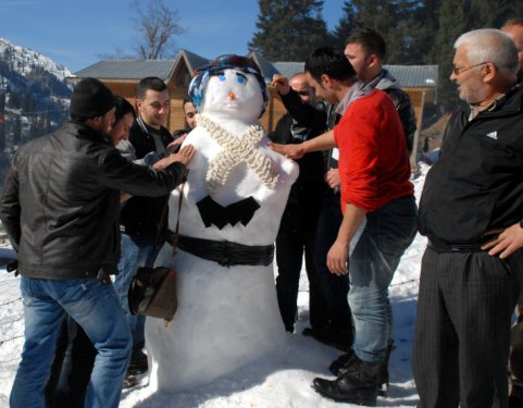 Rize'deki Kardan Adam Şenlikleri'nde 13 kişi yaralandı