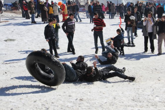 Rize'deki Kardan Adam Şenlikleri'nde 13 kişi yaralandı