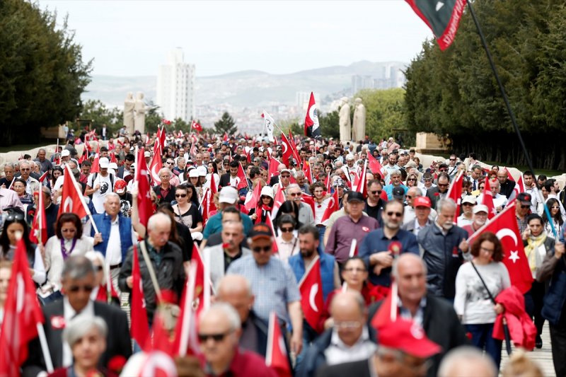 ADD'den Teröre Karşı Birlik Yürüyüşü