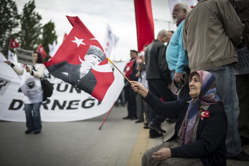 ADD'den Teröre Karşı Birlik Yürüyüşü