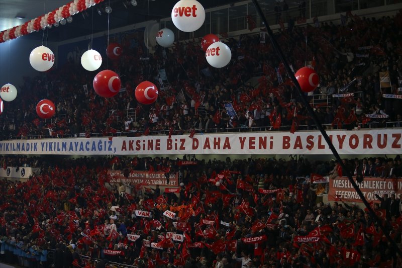 Ak Parti'nin referandum çalışmaları bugün başlıyor