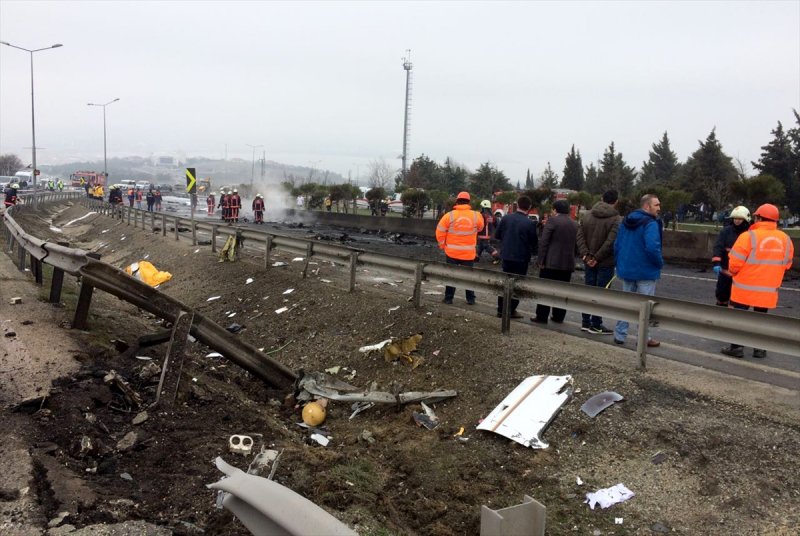 Büyükçekmece'deki helikopter kazasından görüntüler