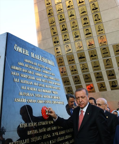 15 Temmuz Şehitler Abidesi Anıtı