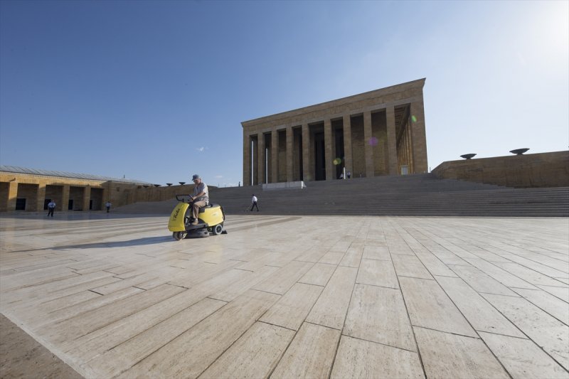 Anıtkabir Komutanı: Gözümüz gibi bakıyoruz