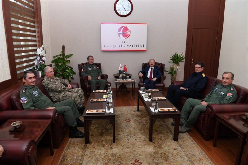 Hulusi Akar F-16 ile uçtu 