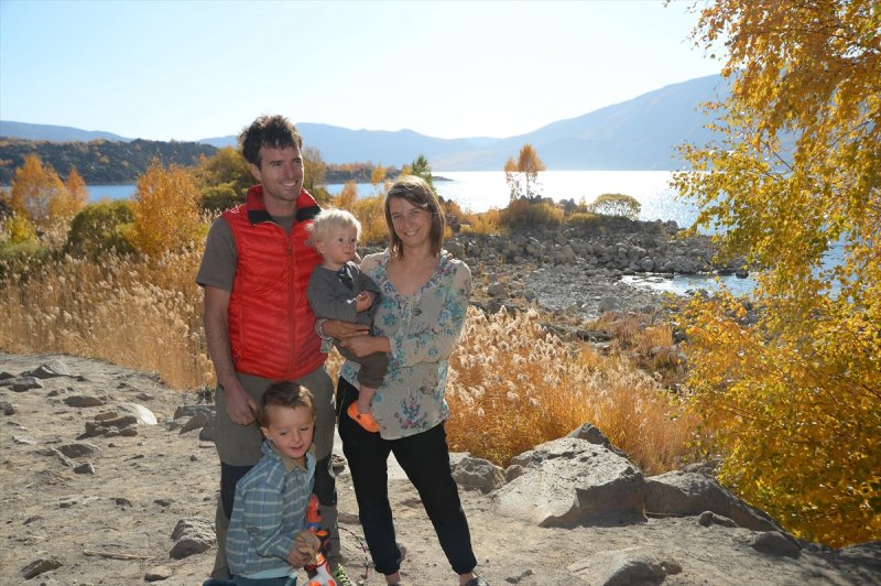 Fransız aile çocuklarıyla 18 ayda 9 ülke gezdi