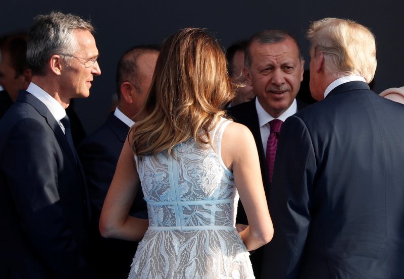 NATO zirvesine damga vuran Erdoğan-Trump görüşmesi 