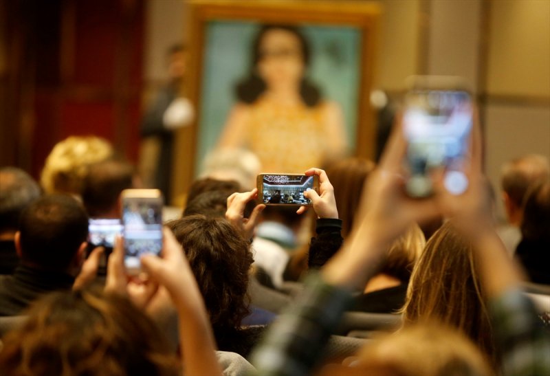 Burhan Doğançay'ın tablosu 850 bin liraya satıldı