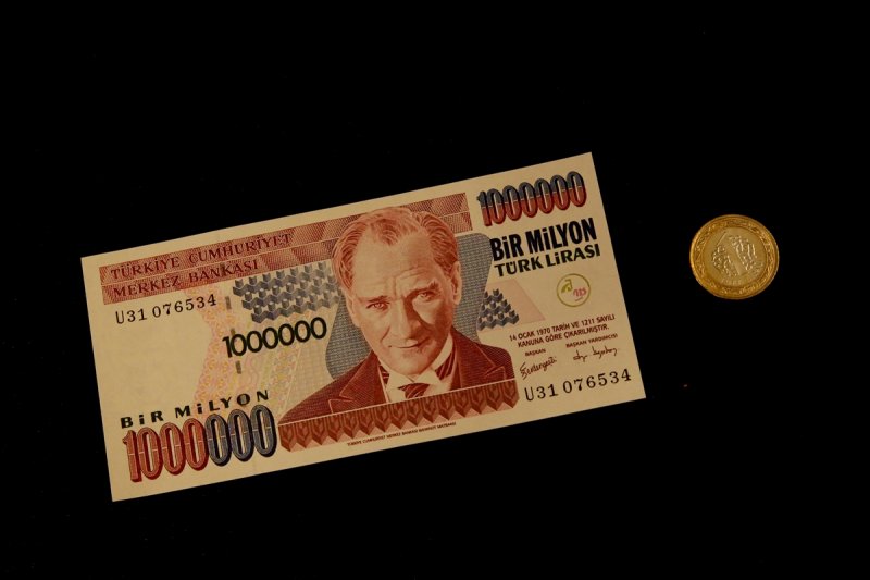 Türk lirasından altı sıfırın atılmasının üzerinden 14 yıl geçti