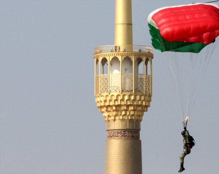 İran'da Ulusal Ordu Günü