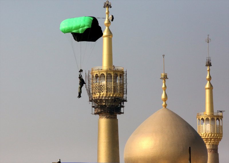 İran'da Ulusal Ordu Günü