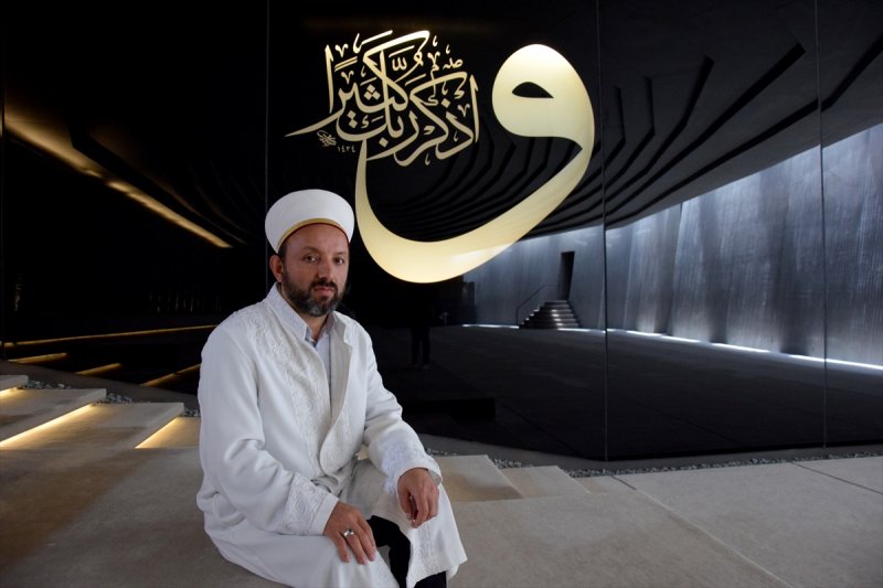 Modern yeraltı camisi: Sancaklar Camii