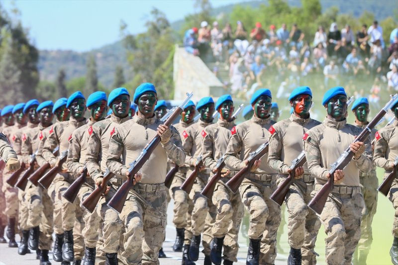 Uzman erbaşlar terörle mücadele kursunu tamamladı