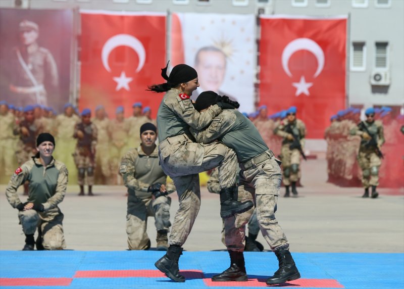 Uzman erbaşlar terörle mücadele kursunu tamamladı