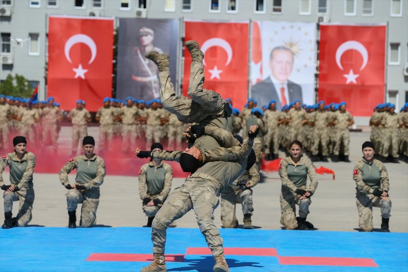 Uzman erbaşlar terörle mücadele kursunu tamamladı