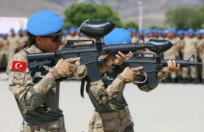 Uzman erbaşlar terörle mücadele kursunu tamamladı