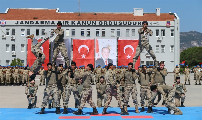 Uzman erbaşlar terörle mücadele kursunu tamamladı