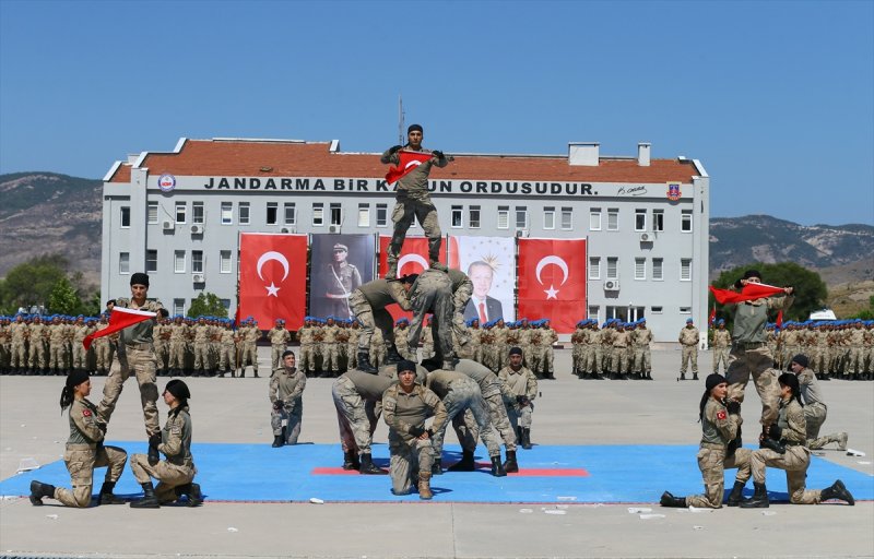 Uzman erbaşlar terörle mücadele kursunu tamamladı