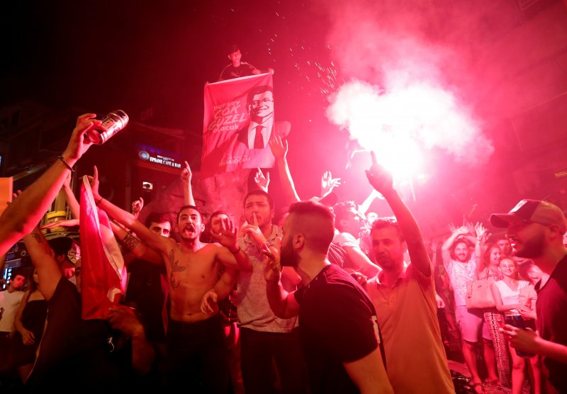 İstanbul'da Ekrem İmamoğlu kutlaması