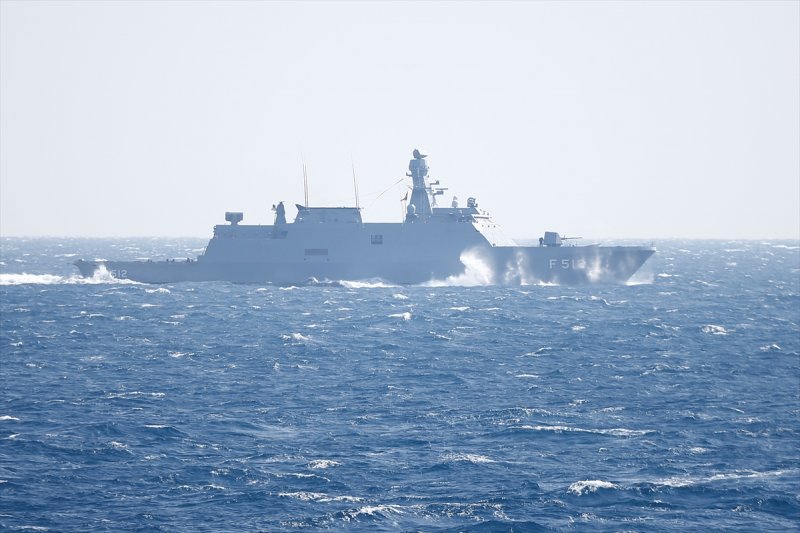 Cumhuriyet tarihinin en büyük deniz tatbikatı devam ediyor